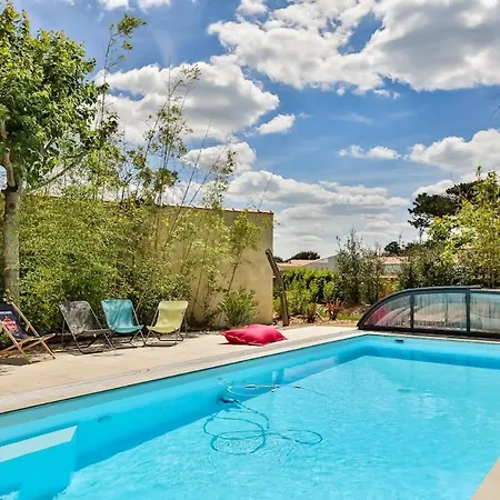 Vila Grande Maison De Famille Avec Piscine Proche