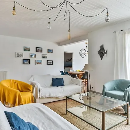 Grande Maison De Famille Avec Piscine Proche