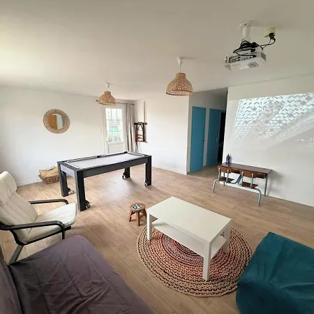 Vila Grande Maison De Famille Avec Piscine Proche
