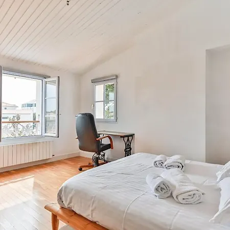 Vila Grande Maison De Famille Avec Piscine Proche