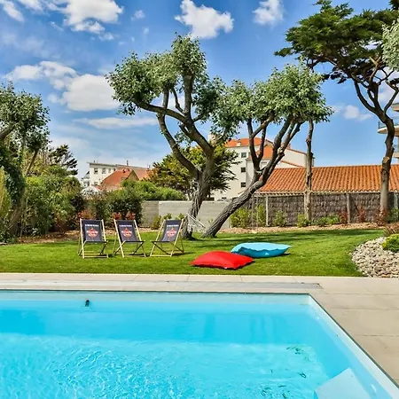 Vila Grande Maison De Famille Avec Piscine Proche